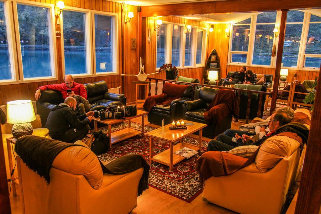 Hosteria Pehoe Torres del Paine National Park Eksteriør billede